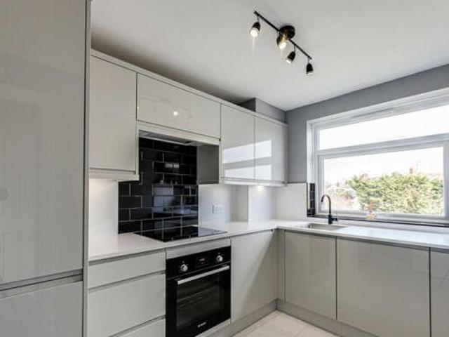 House for sale in Leigh-on-sea