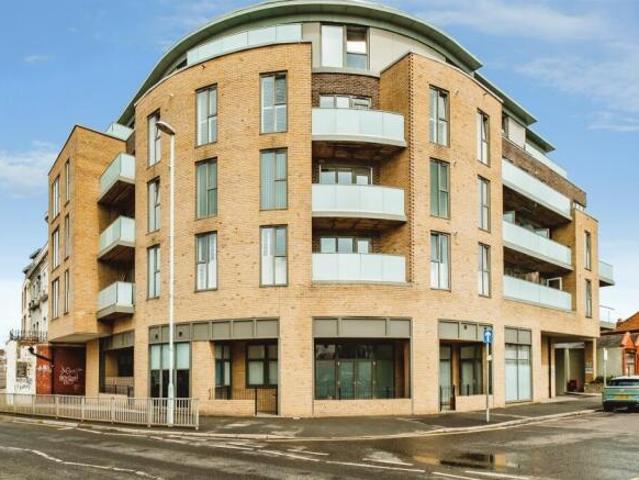 Apartment for sale in Worthing, West Sussex
