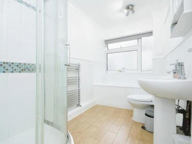 Apartment for sale in Brook Street, Navestock Side