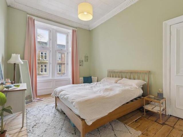 Apartment for sale in Leslie, Scotland