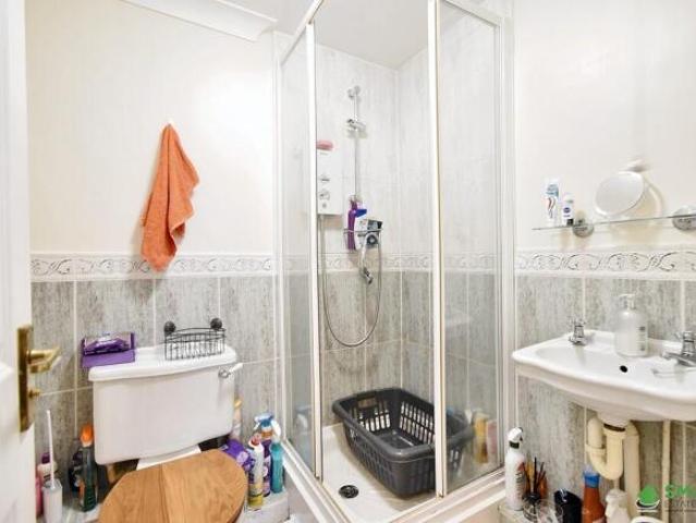 Apartment for sale in Newcourt, Watergate