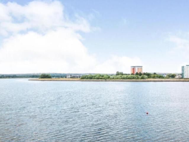 Apartment for sale in Poole
