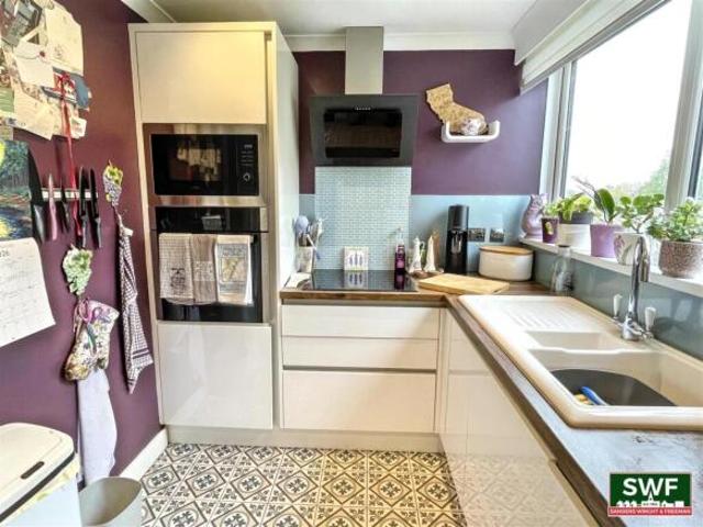 Apartment for sale in Tettenhall, West Midlands