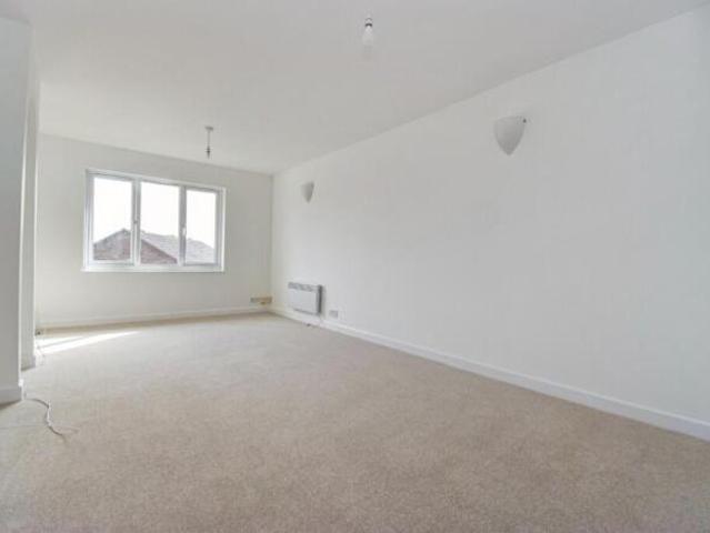 Apartment for sale in Burnham, Swallow