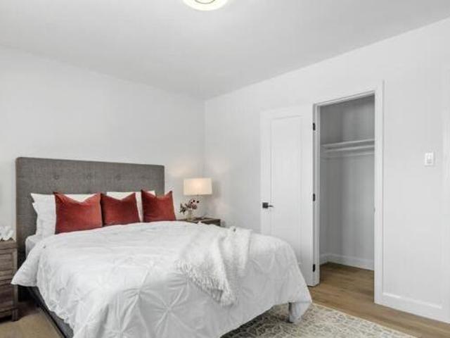 House for sale in Calderstones