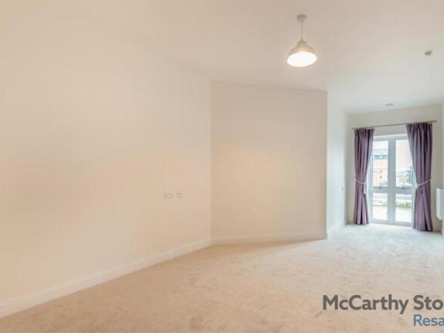 Apartment for sale in Iford, East Sussex
