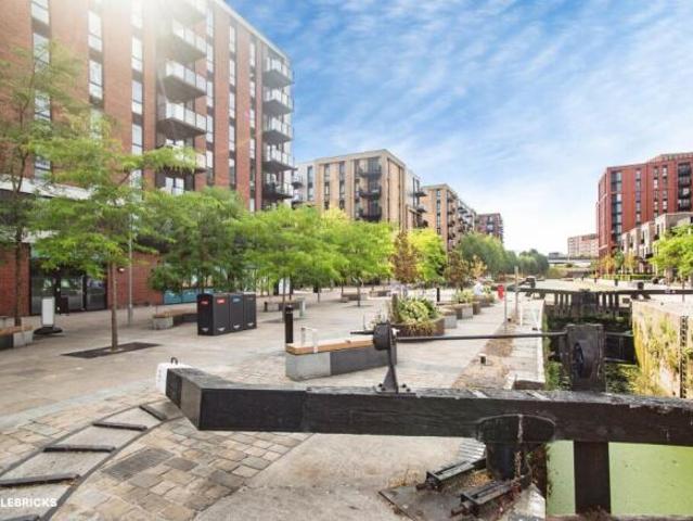 Apartment for sale in Salford, Greater Manchester
