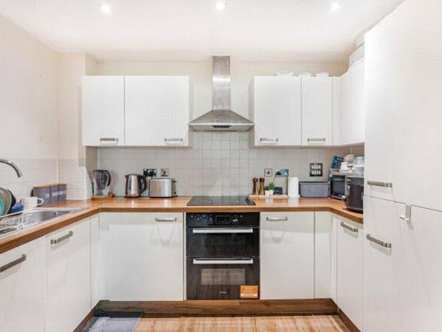 Apartment for sale in North Watford