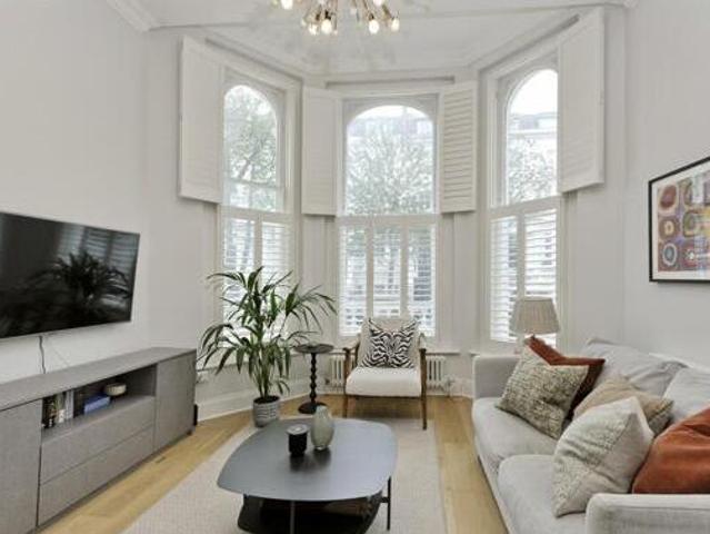 House for sale in Lyons, Greater London