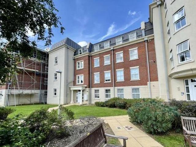 House for sale in Wotton Pitch, Gloucester