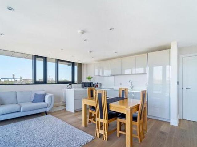 House for sale in Brentford End, Greater London