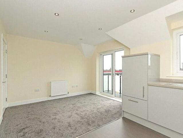 Apartment for sale in Oad Street, Kent
