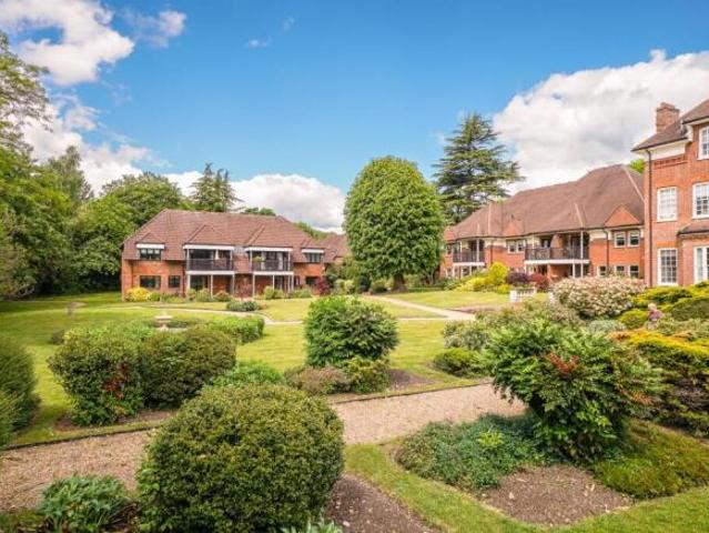 Apartment for sale in St Albans, Five Acres