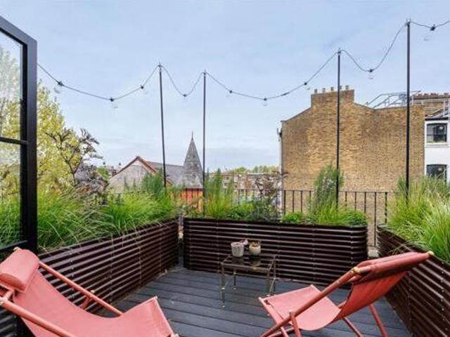 House for sale in Lyons, Greater London