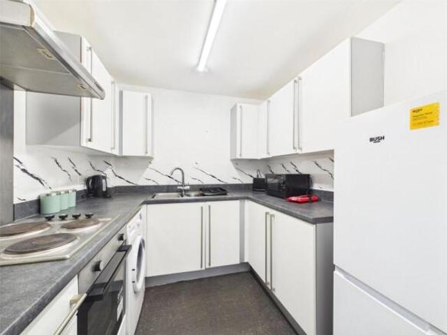 Apartment for sale in Gloucester, Gloucestershire