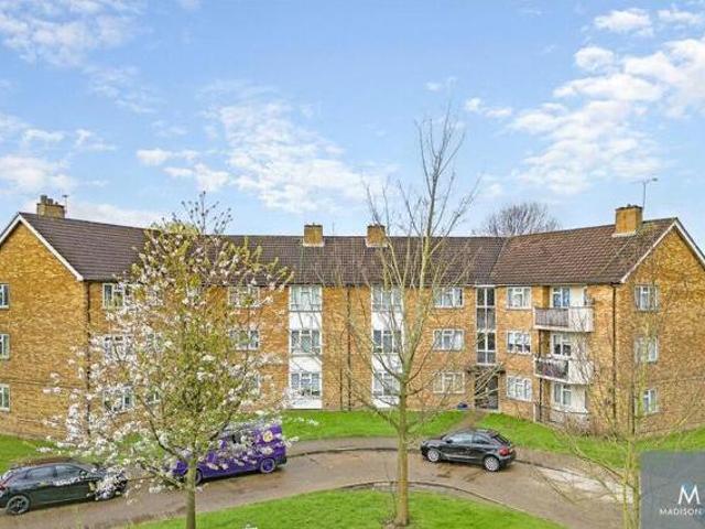 House for sale in Epping
