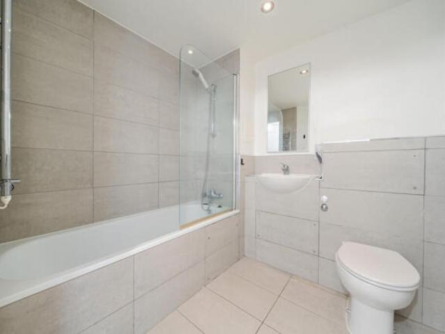 Apartment for sale in Woolwich, Greater London