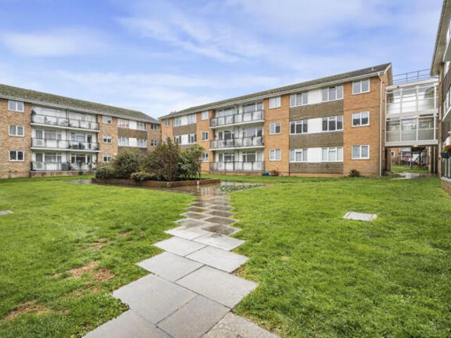 Apartment for sale in Telscombe, Iford