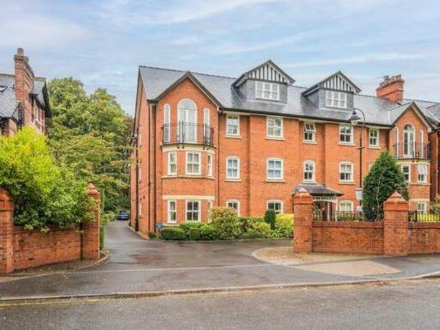 House for sale in Macclesfield, Cheshire East