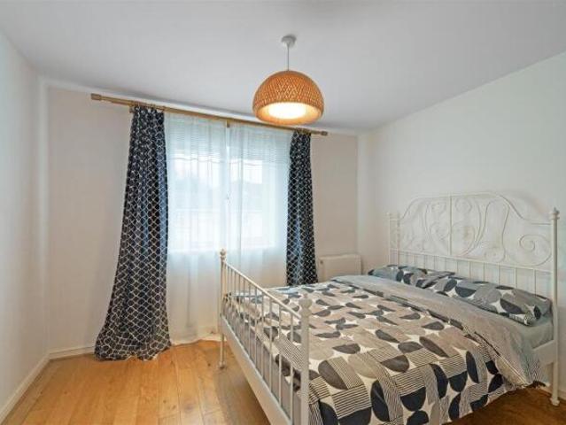 Apartment for sale in Silvertown, Greater London