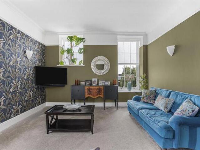 Apartment for sale in St George's Park, Oxford