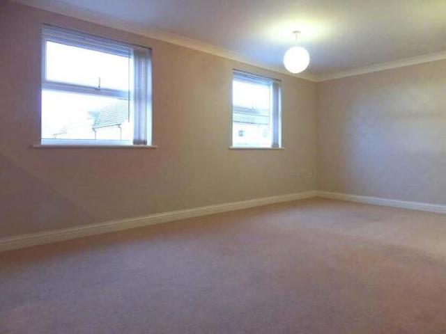 Apartment for sale in Swindon