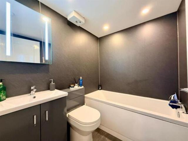 Apartment for sale in Barbican, Mount Wise