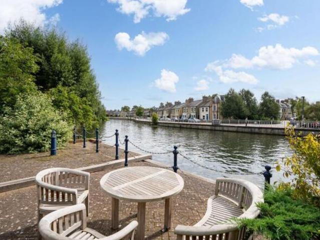 Apartment for sale in Arbury, Cambridgeshire