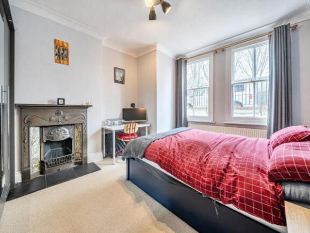 Apartment for sale in Strode, Devon