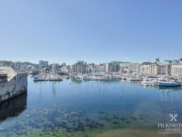 Apartment for sale in Follaton, Strode