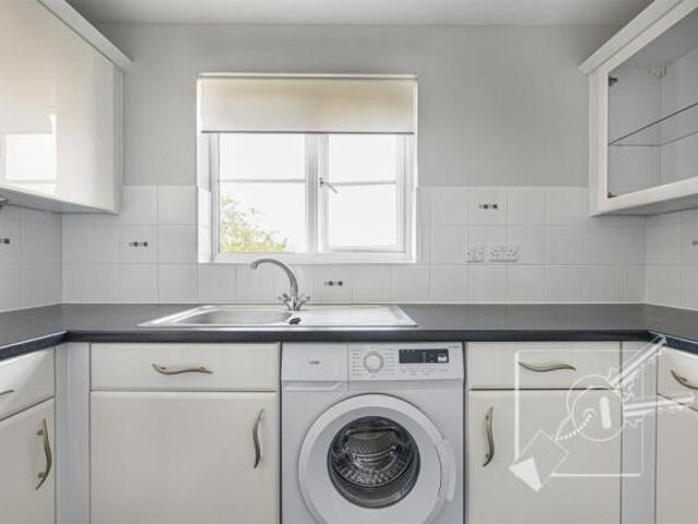 Apartment for sale in Westcourt, Hamerton