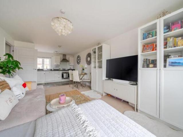 Apartment for sale in Bedford