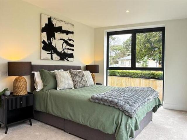 Apartment for sale in Branksome Chine, Canford Cliffs