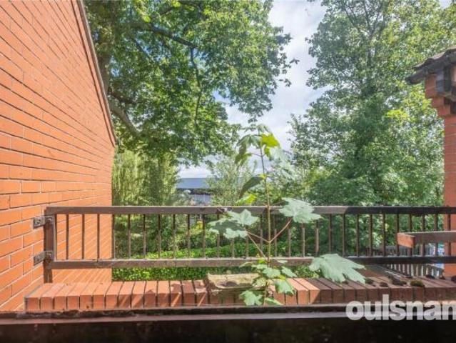 Apartment for sale in Turves Green, West Midlands