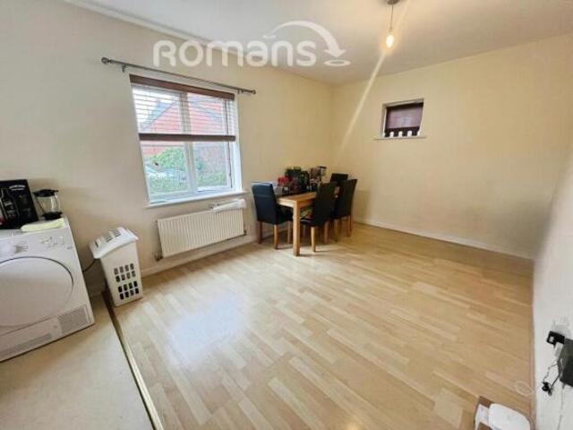 Apartment for sale in Swindon
