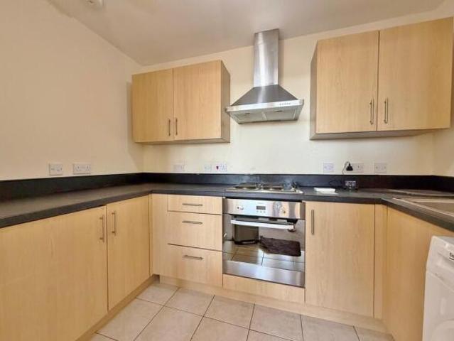 Apartment for sale in Cosham, City Of Portsmouth