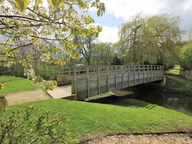 Apartment for sale in London Borough of Lambeth, Greater London