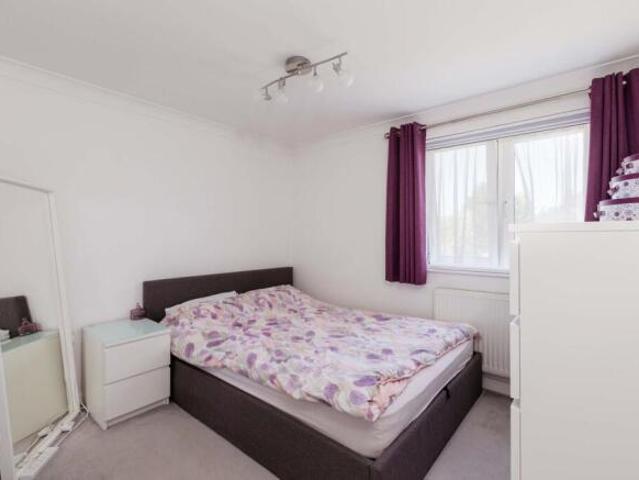 Apartment for sale in Slough