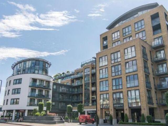 House for sale in Brentford End, Greater London