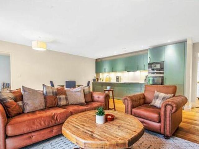 House for sale in Littlecote, West Sussex