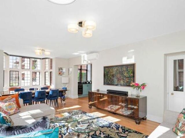 House for sale in Littlecote, West Sussex