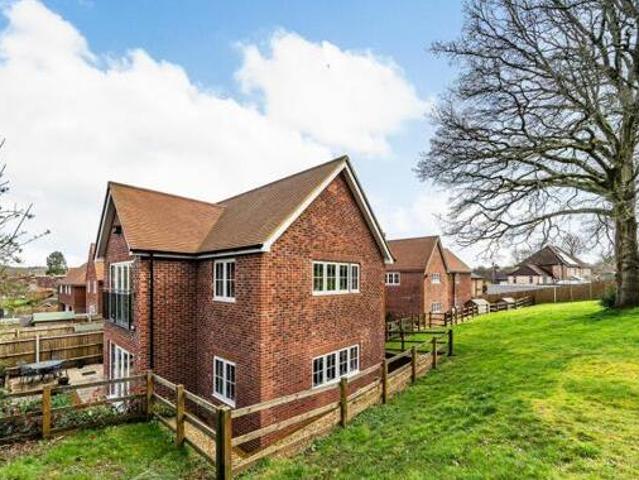 House for sale in Littlecote, West Sussex