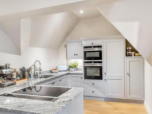 House for sale in Midhurst, Chichester