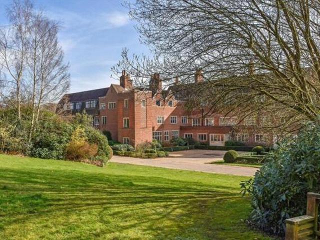 House for sale in Littlecote, West Sussex