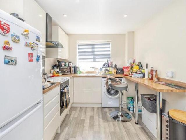 Apartment for sale in Holywell Estate, North Watford