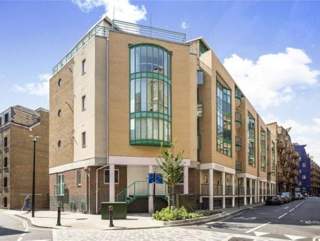 Apartment for sale in Arena Quarter, Leeds