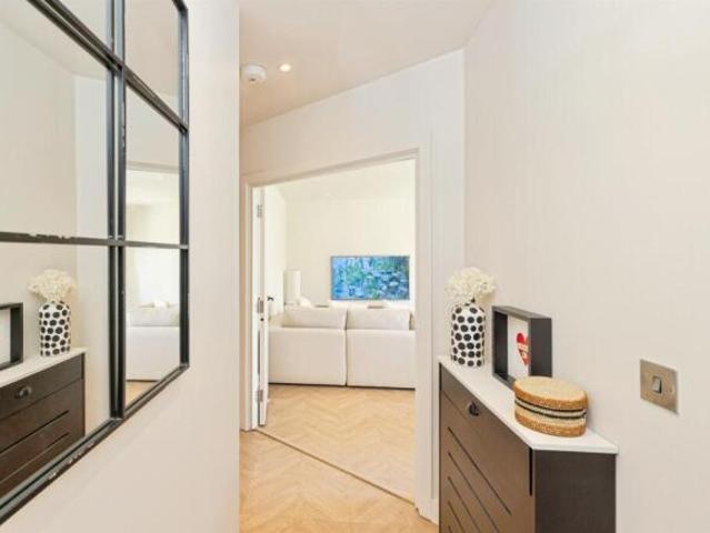 Apartment for sale in Holywell Estate, North Watford
