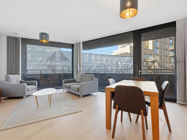 Apartment for sale in Penn, Penn Street
