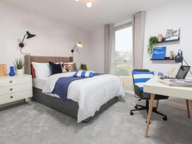Apartment for sale in Slough
