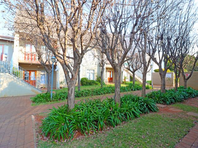 Apartment for sale in Vosloorus, Gauteng